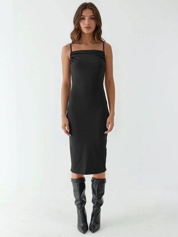Hiccup - Vestido em preto: frente