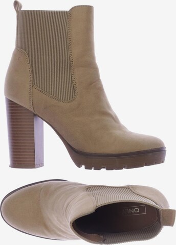 ONLY Dress Boots in 39 in Beige: front