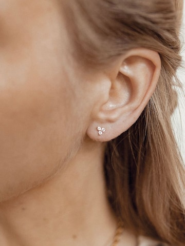 Dear Me Earrings 'Glow' in Gold