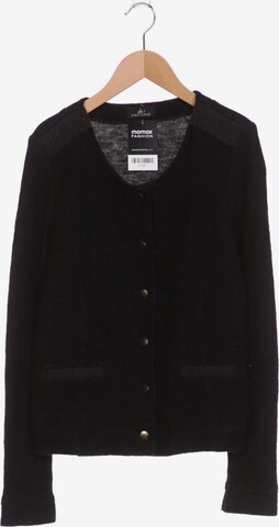 One Step Sweater & Cardigan in S in Black: front