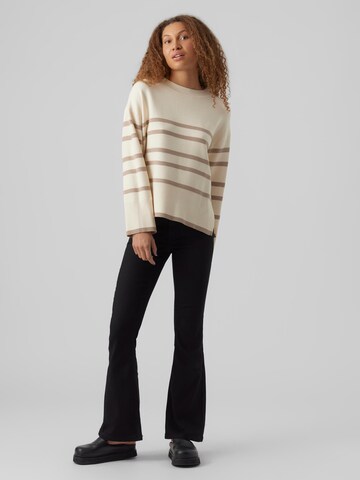 VERO MODA Tröja 'SABA' i beige
