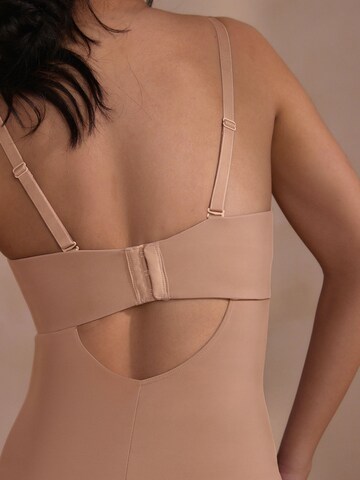 Body modellante di Next in beige