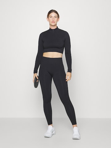 ICANIWILL Скинни Спортивные штаны в Черный