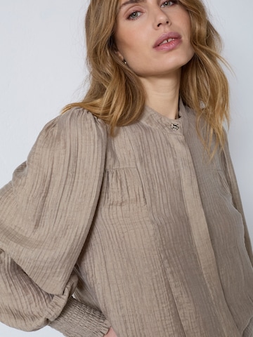 co'couture - Camisa ' TassyCC ' em bege