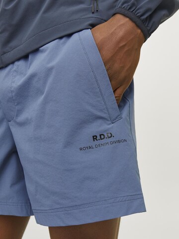 Regular Pantalon R.D.D. ROYAL DENIM DIVISION en bleu