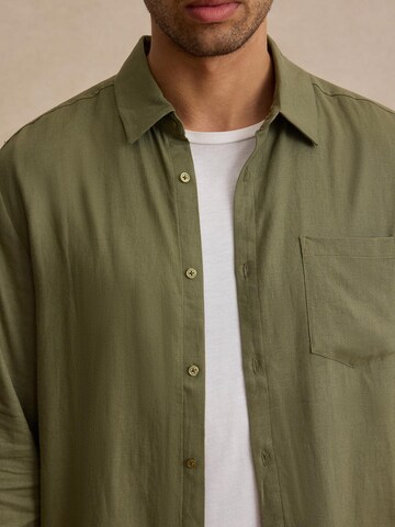 DAN FOX APPAREL - Regular Fit Camisa 'Taha' em verde