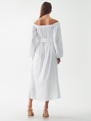 Willa Dress 'LEETONMIDIDRESS' in White: back