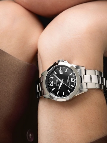 Montre à affichage analogique 'Classics Swiss' FESTINA en noir : devant