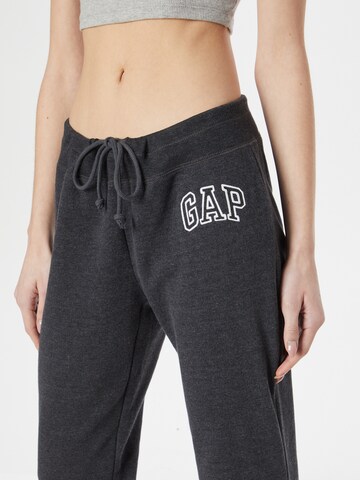 Effilé Pantalon GAP en gris