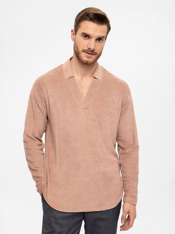 Antioch Shirt in Beige: front