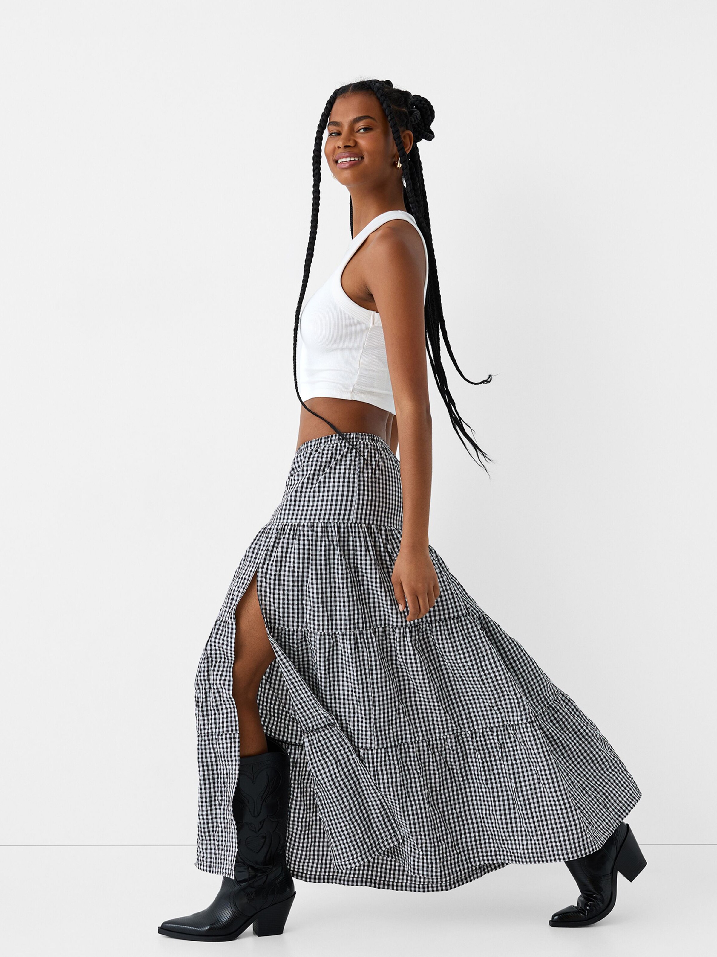Jupe Bershka en Noir Blanc ABOUT YOU