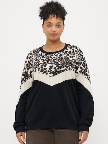 juoda ONLY Carmakoma Megztinis be užsegimo 'CARLEOBLOCK': priekis