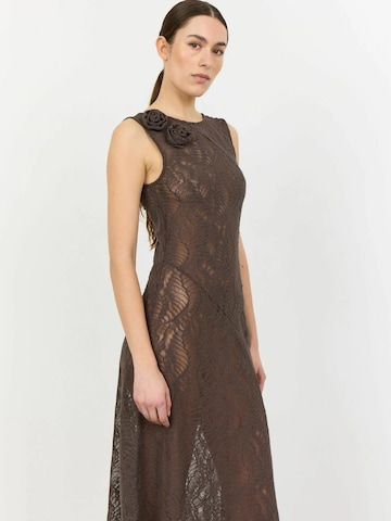 Levete Room Kleid in Braun