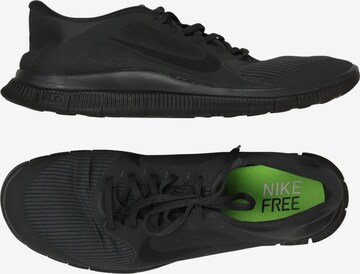 NIKE Sneaker 48,5 in Schwarz: Vorderseite