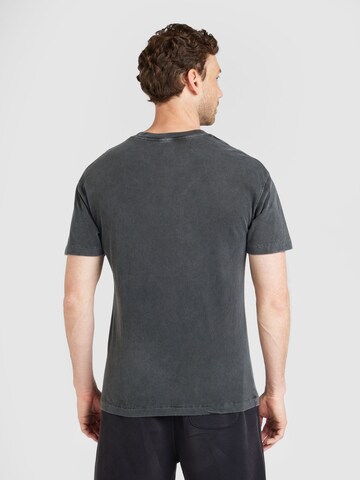 Abercrombie & Fitch Tričko – černá
