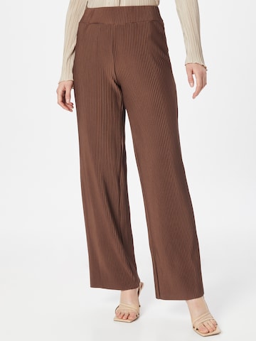 Loosefit Pantalon Cotton On en marron : devant