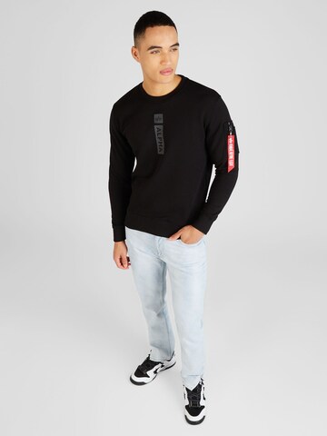 ALPHA INDUSTRIES Sweatshirt i svart