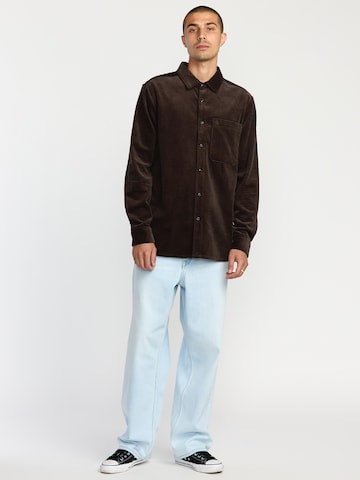 Coupe regular Chemise 'FOSTERED' Volcom en marron