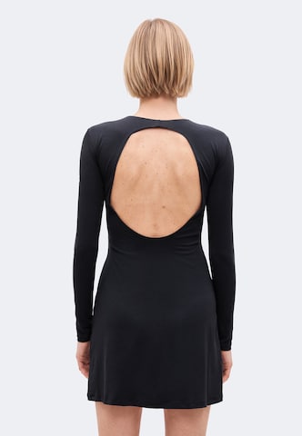 Abito di Abercrombie & Fitch in nero