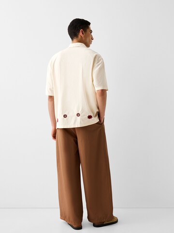 Bershka Comfort fit Srajca | bež barva