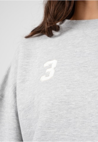 Prohibited Sweatshirt 'Club Member' in Grijs