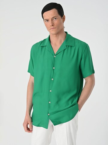 Coupe regular Chemise Antioch en vert