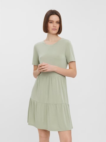 Robe 'FILLI CALIA' VERO MODA en vert : devant