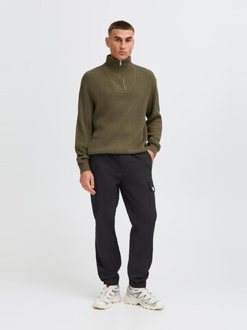!Solid Tapered Cargobroek 'CAELAN' in Zwart