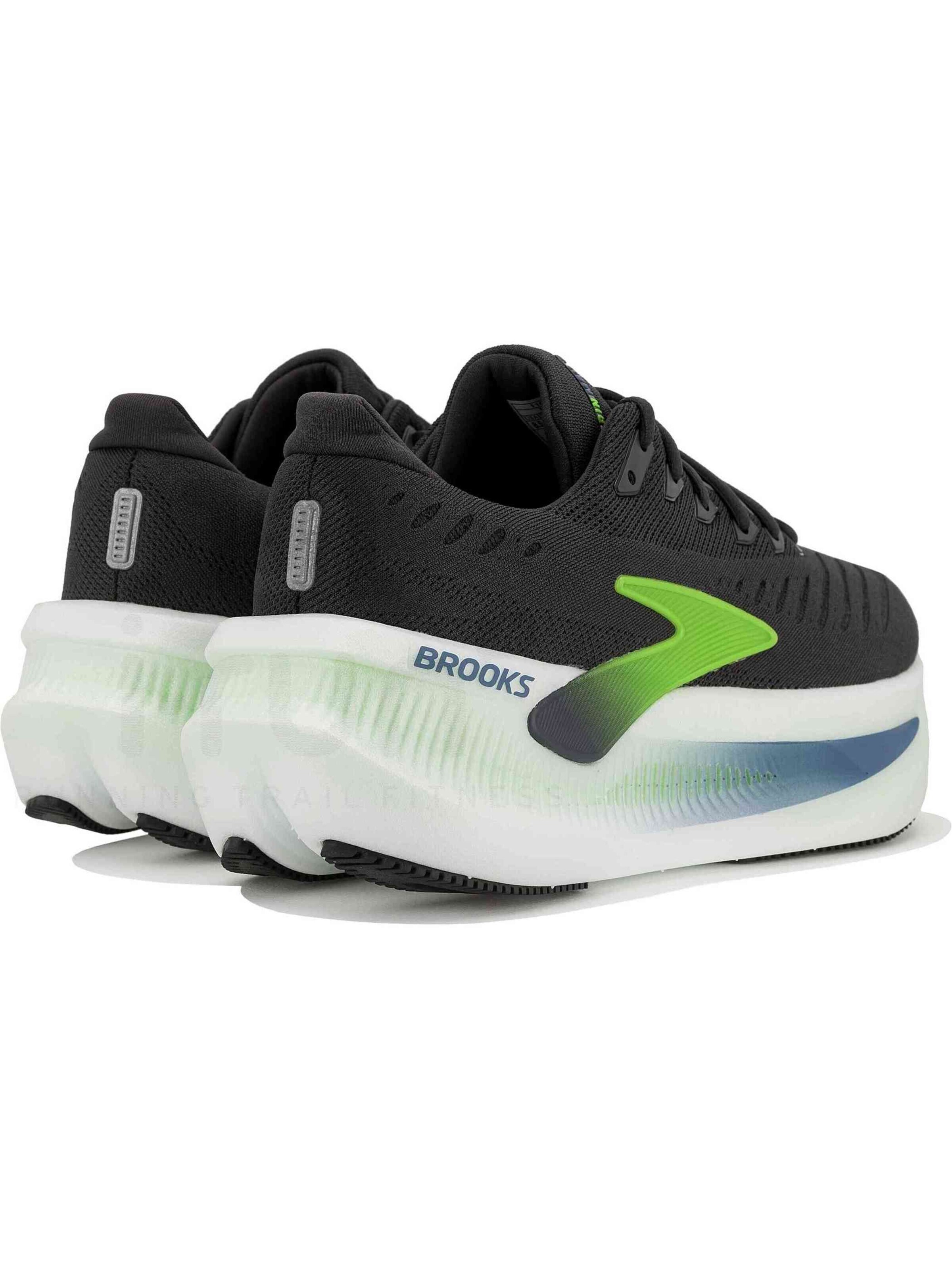 Scarpa da corsa '1104791D091' di BROOKS in nero