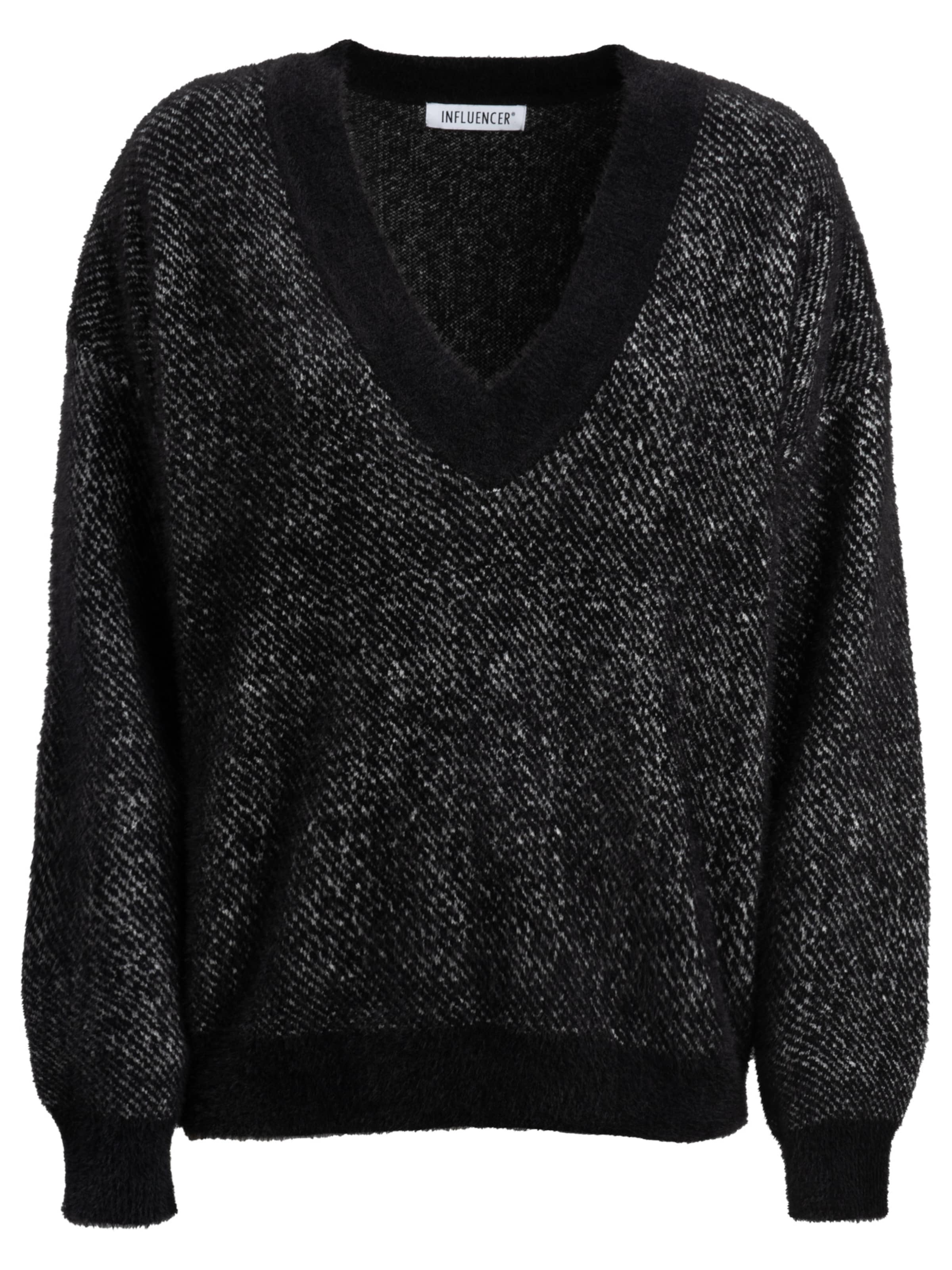 Influencer Pullover in Schwarz: Vorderseite