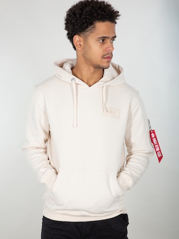 ALPHA INDUSTRIES Sweatshirt in Beige: voorkant