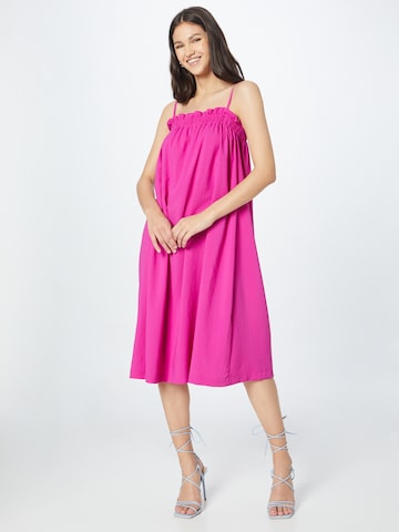 Trendyol - Vestido em roxo: frente