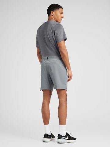 NIKE Normální Sportovní kalhoty 'FLEX REP 4.0' – šedá