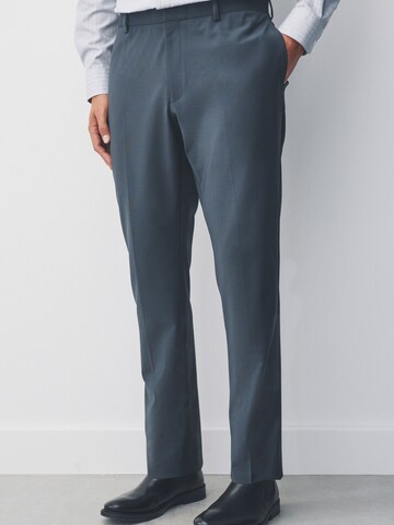 Regular Pantalon Next en gris : devant