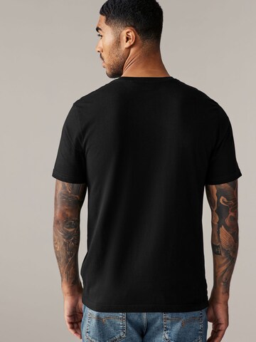 T-Shirt Next en noir