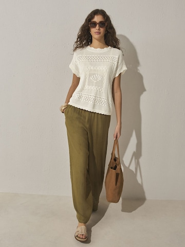 Pulover de la Next pe bej