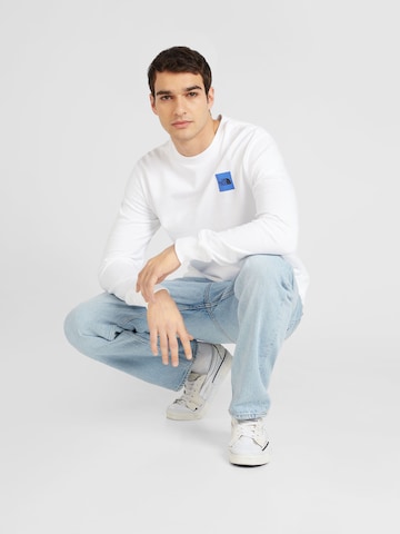 THE NORTH FACE Sweatshirt 'COORDINATES' in Wit