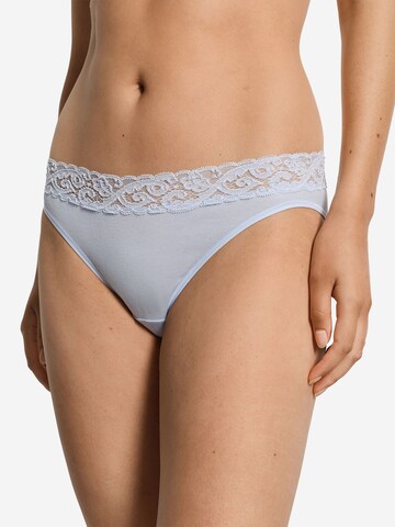 Hanro Minislip ' Moments ' in Blau: Vorderseite