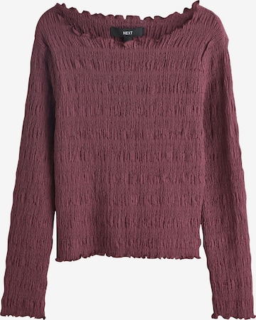 Next Тениска в червено: отпред