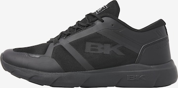 Baskets basses 'Luxon' BRITISH KNIGHTS en noir : devant