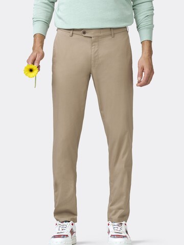 Coupe slim Pantalon chino MMX Germany en beige : devant