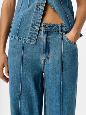Wide leg Jeans con pieghe 'OBJMOJI DIVONA' di OBJECT in blu