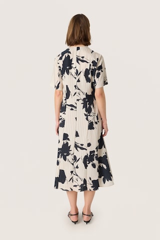 SOAKED IN LUXURY Dress 'Daria' in Beige