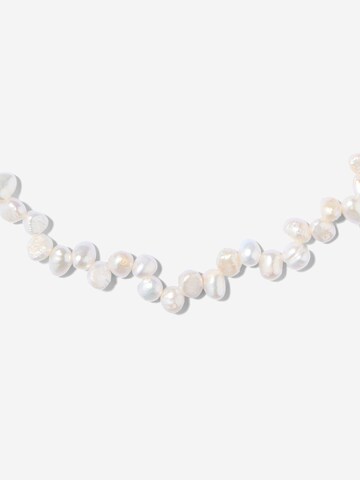 ØYRE Łańcuszek 'Keshi Pearl' w kolorze biały