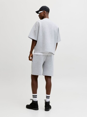 JACK & JONES Sweatshirt in Grau