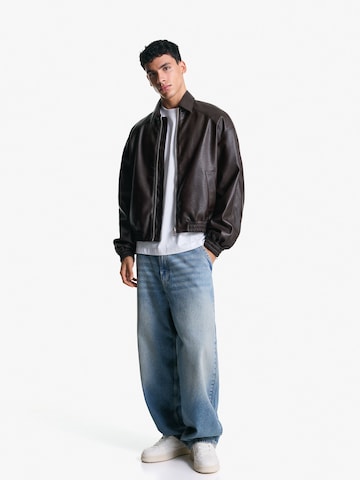 Geacă de primăvară-toamnă de la Bershka pe maro