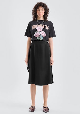 QS Пола в черно