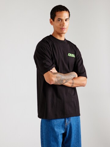 Pegador - Camisa 'DOYER' em preto: frente