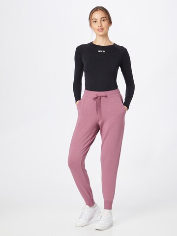 SKECHERS Tapered Sports trousers in Pink