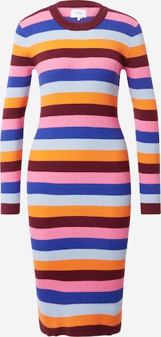 NÜMPH Úpletové šaty – mix barev: přední strana